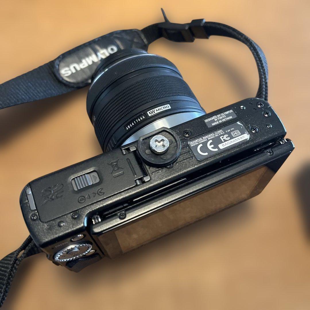 OLYMPUS ミラーレス一眼 ダブルレンズ　E-PL3