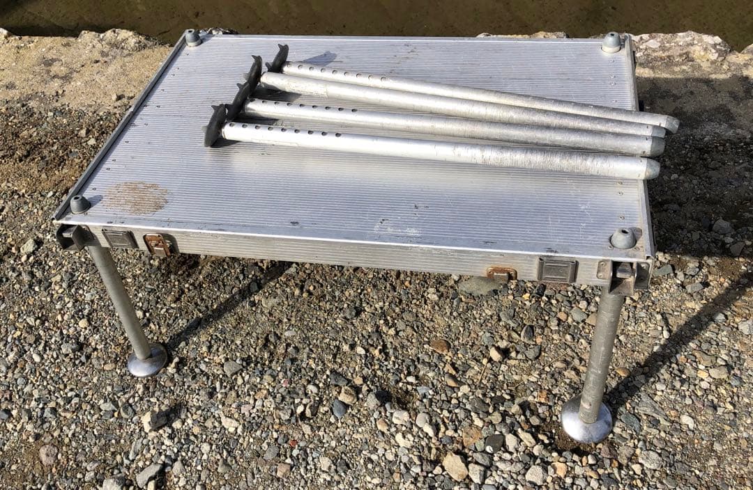 折りたたみテーブル アルミ製アウトドア、キャンプ、釣台(B35)