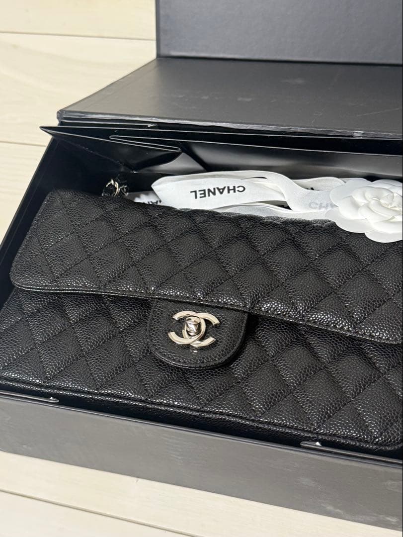 ３１日まで限定価格CHANEL チェーン フラップバッグキャビアスキン 2way