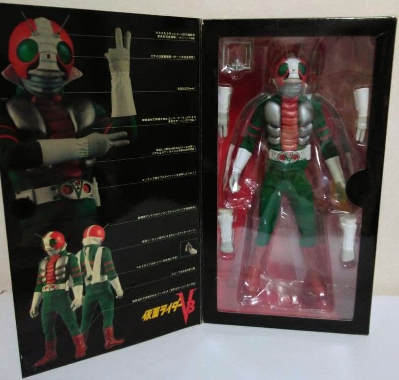新品●RAH220 DX 仮面ライダーV3 ✦未開封美品 メディコムトイ送料無料