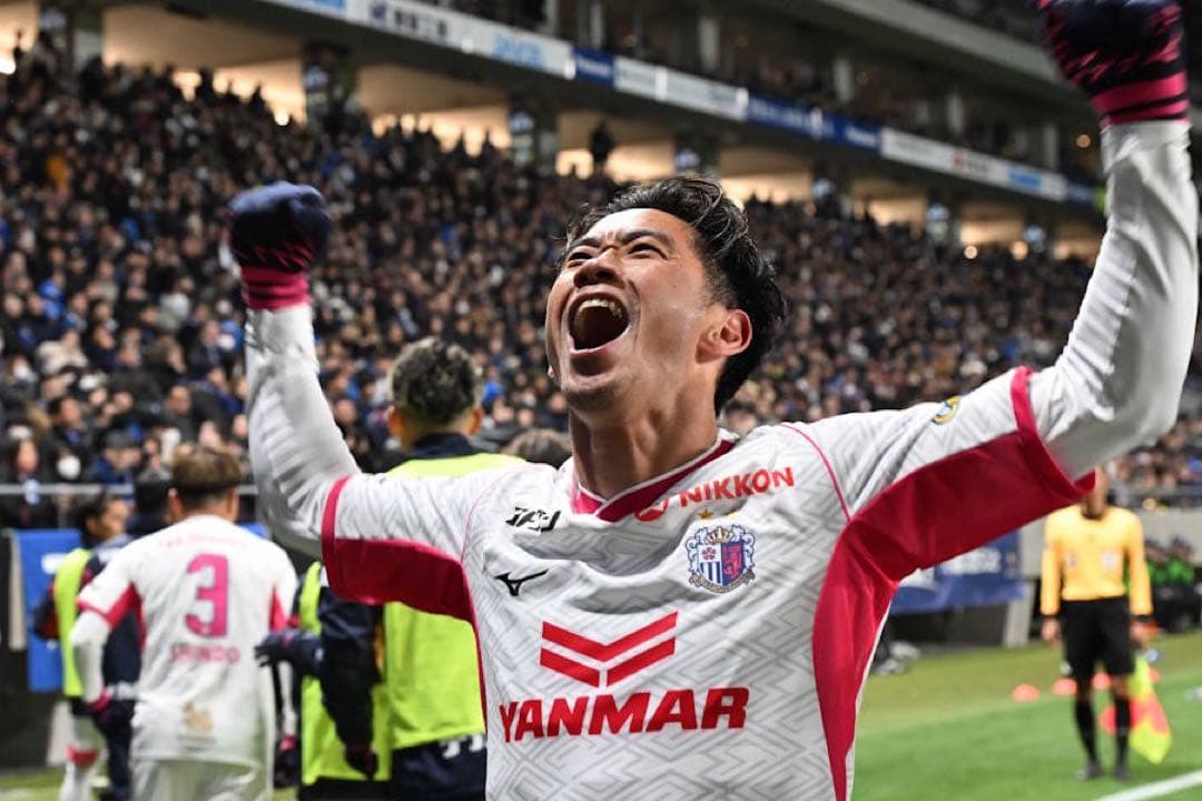 ♦︎新品♦︎8香川真司XLサイズセレッソ大阪ユニフォーム