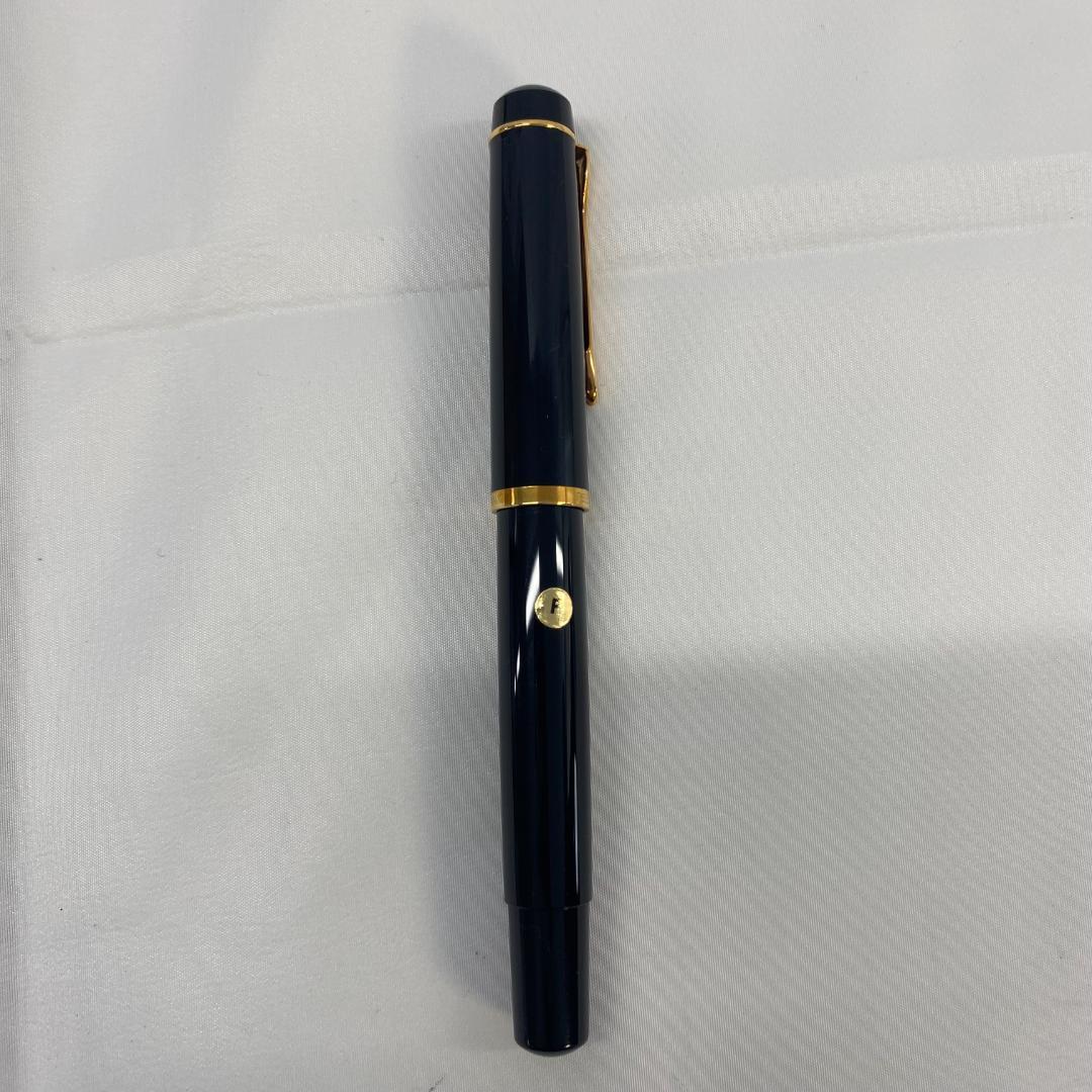 【美品】PELIKAN ペリカン F刻印 ペン・万年筆 樹脂系素材 ブラック