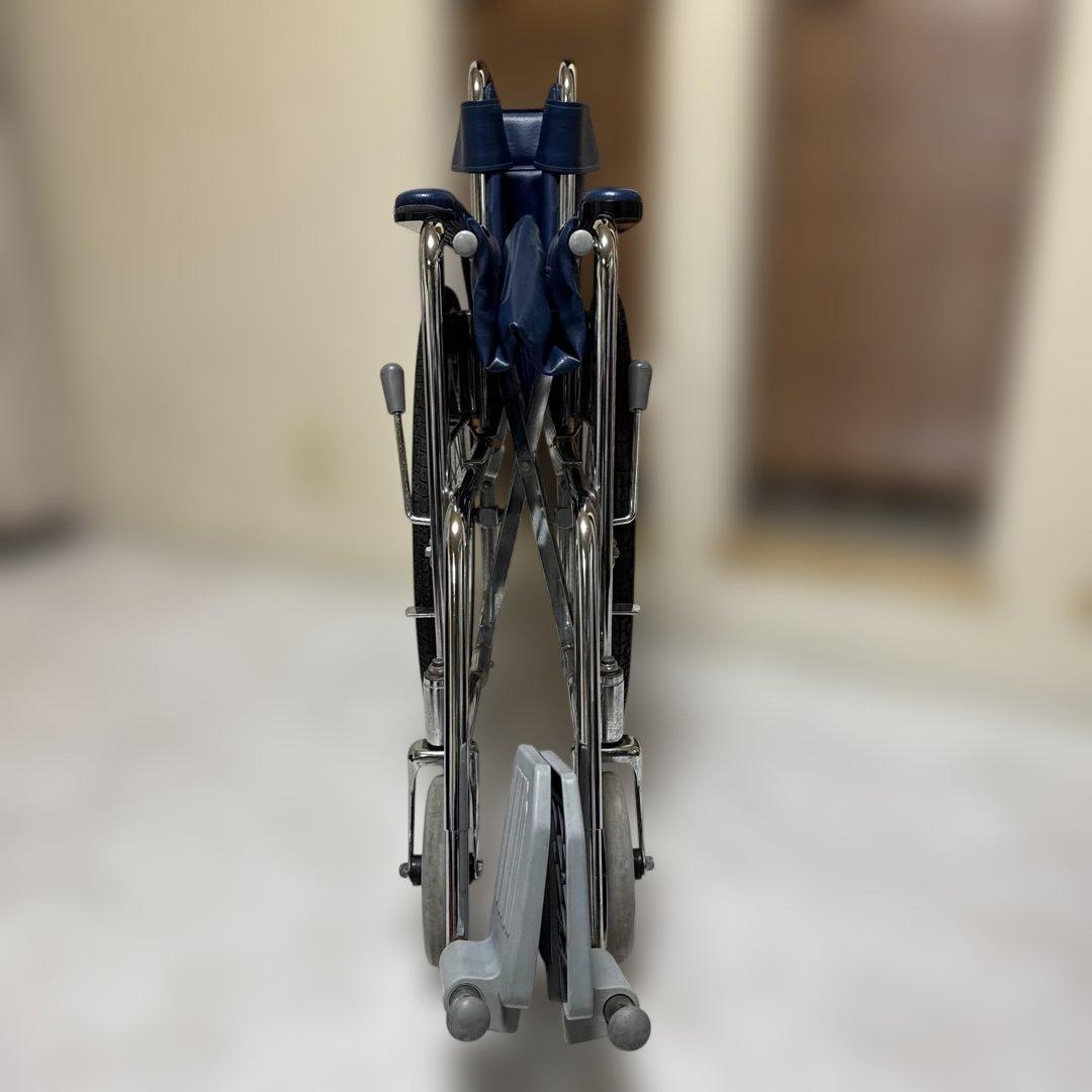 送料込 カワムラサイクル 病院・施設で定番のスチール製自走式車椅子 標準