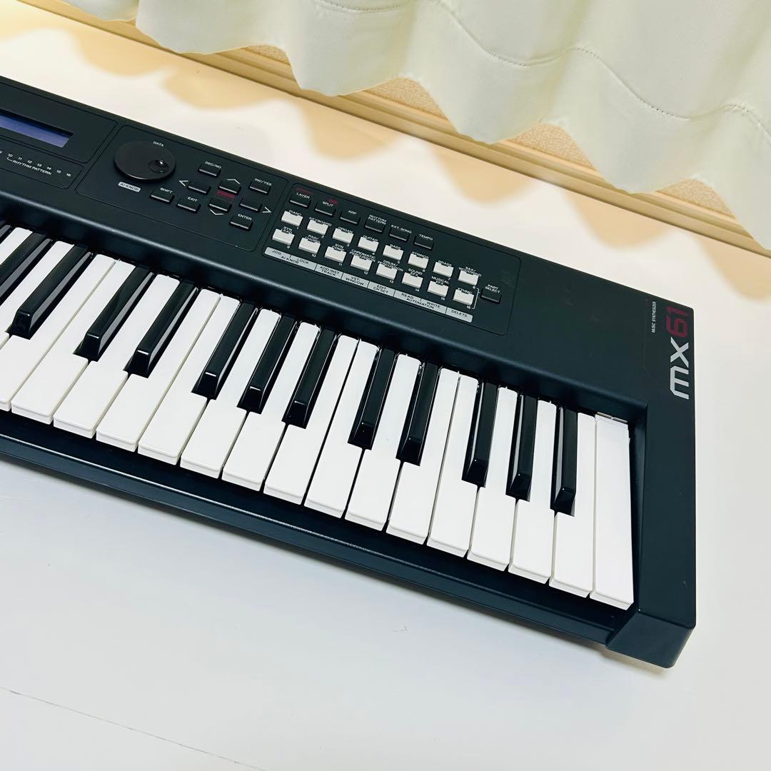 【美品】YAMAHA シンセサイザー MX61 BK 61鍵盤 YAMAHA
