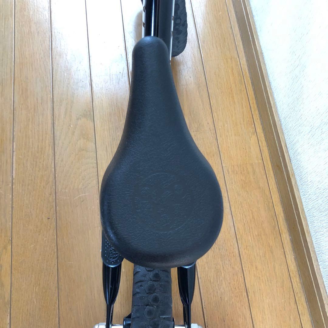 ストライダー スポーツ ブラック 12インチ【付属品あり】