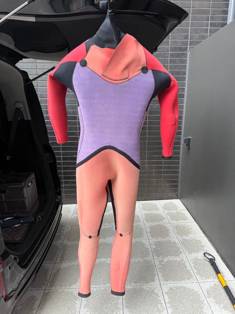 リンコン　セミドライ　ウェットスーツ