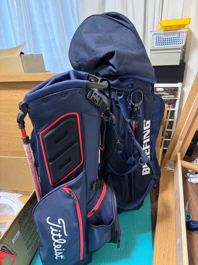 ブリーフィング　キャディバッグ　超美品　ほぼ未使用　ネイビー　人気