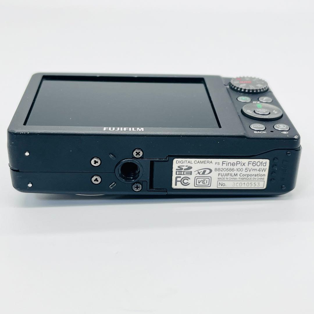 美品　FinePix F60FD ブラック
