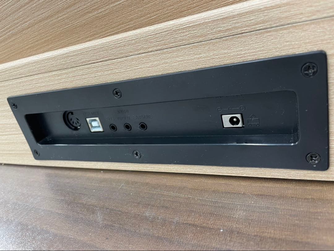 電子ピアノ88鍵盤　給電タイプ　木目調ボディ　オークベージュ