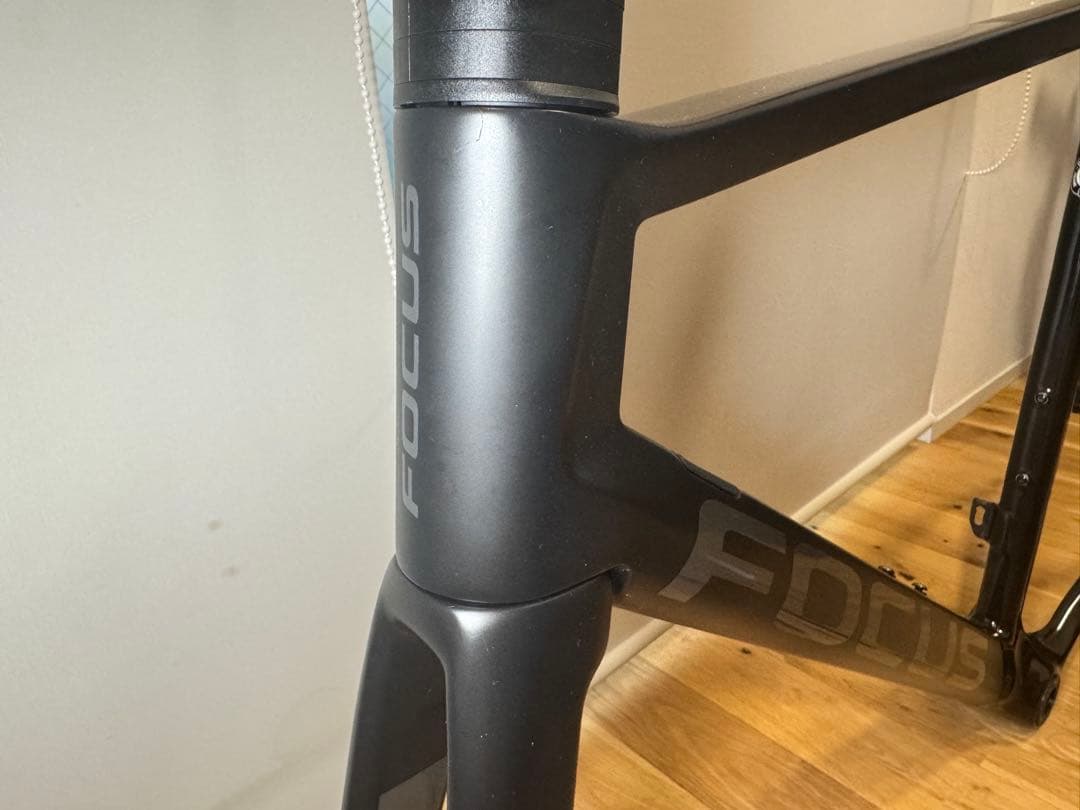 フレームセットFOCUS IZALCO MAX DISC 9　2022年