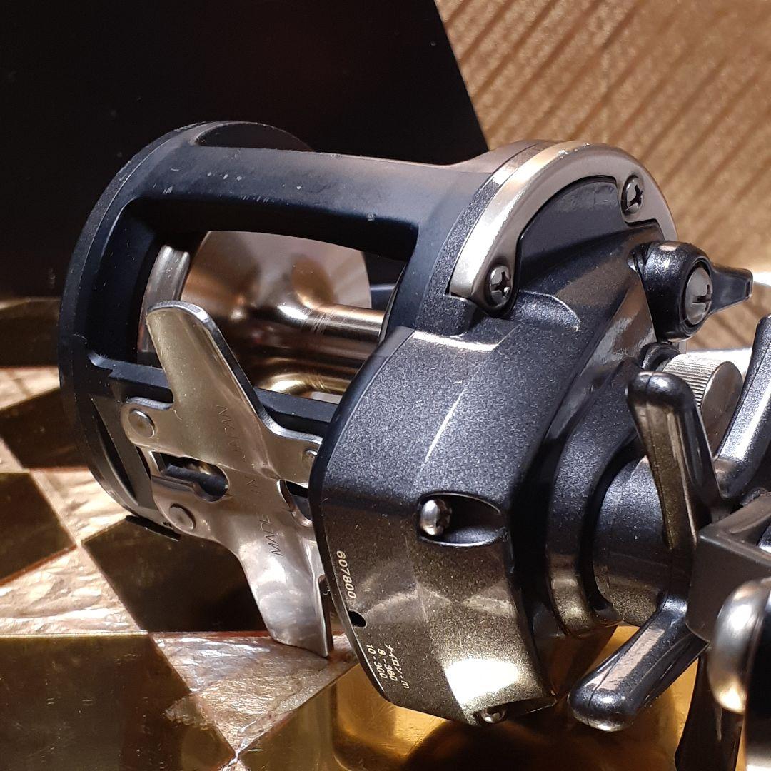 ダイワ 巨鯉 40W ベイトリール 遠投釣り 石鯛 イシダイ美品