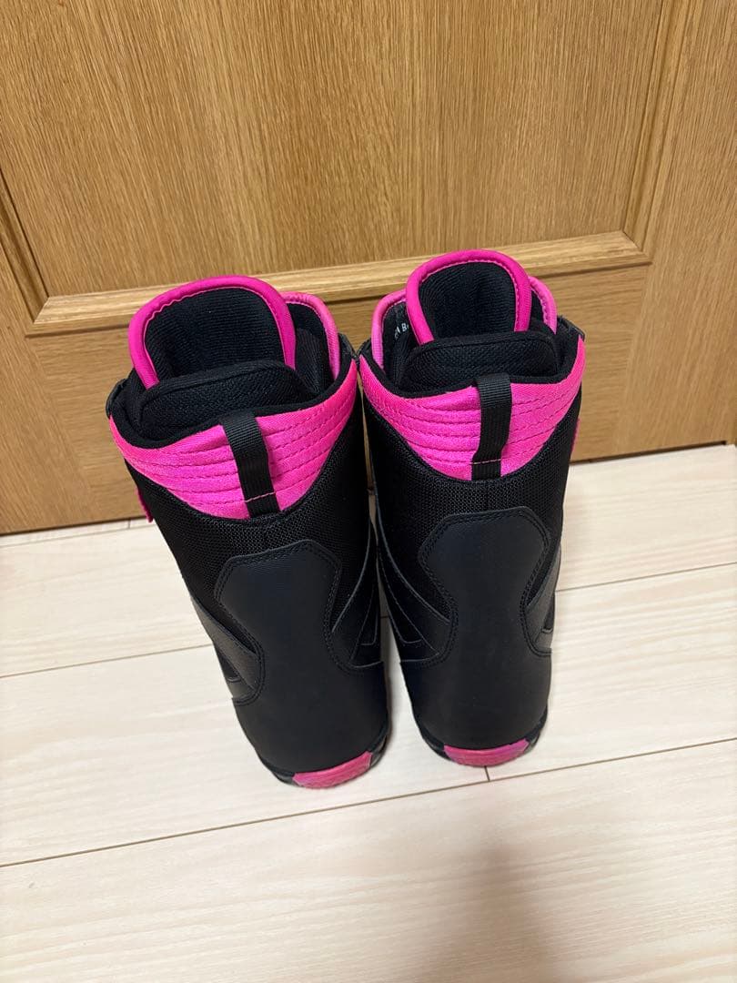 FLOW スノーボードブーツ ブラック/ピンク 25.5cm