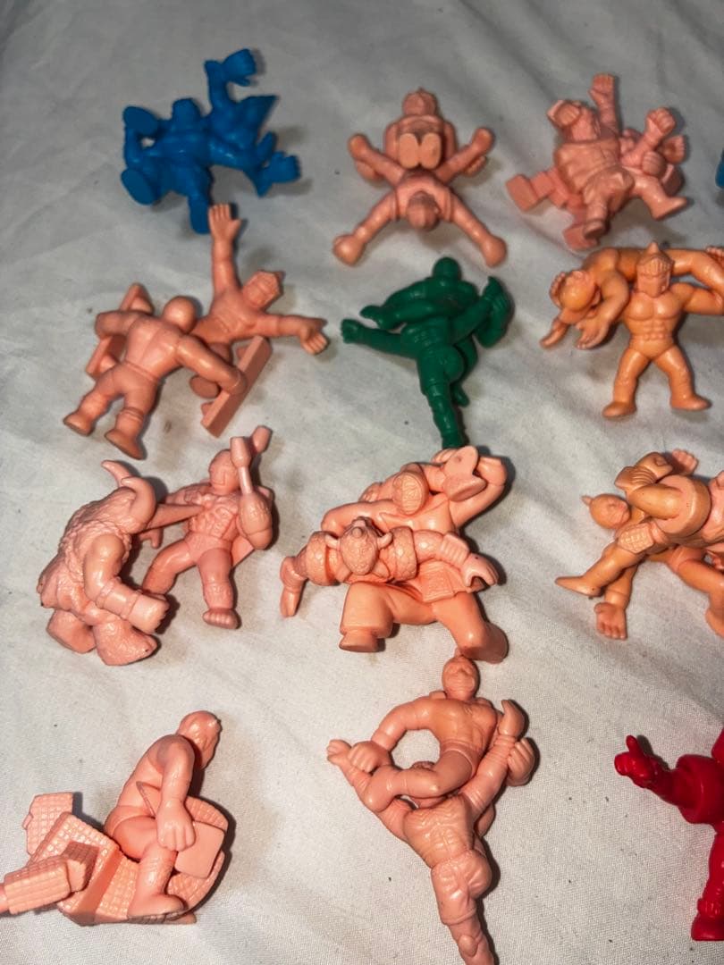 キンケシ　80体