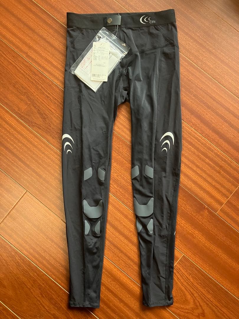 新品　C3fit フォーカスサポートロングタイツ