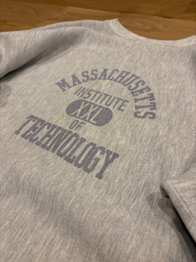 美品！激レア　チャンピオンリバースウィーブ グレー　染み込み5段カレッジロゴ