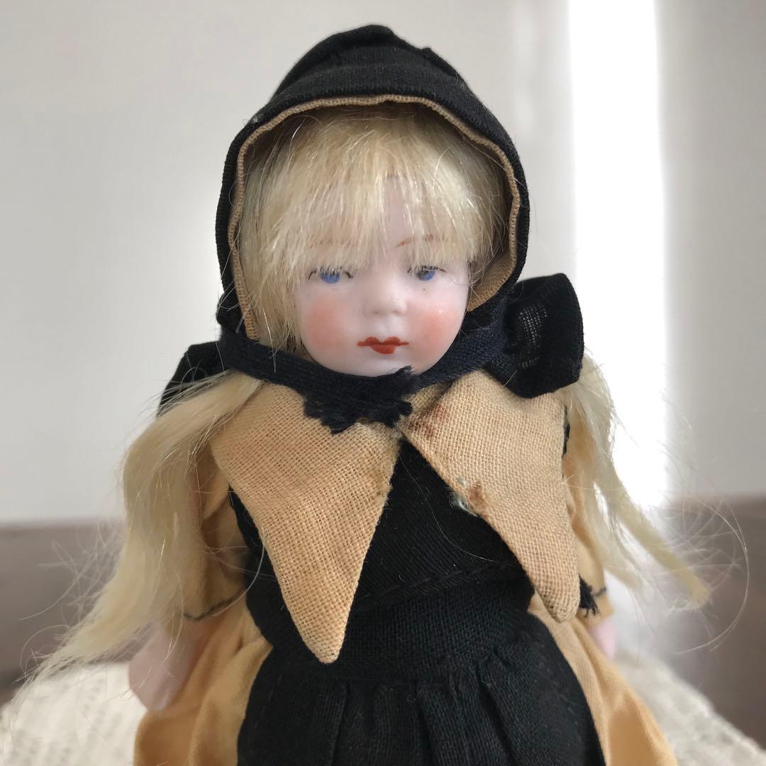 アンティーク　ミニョネット　ビスクドール