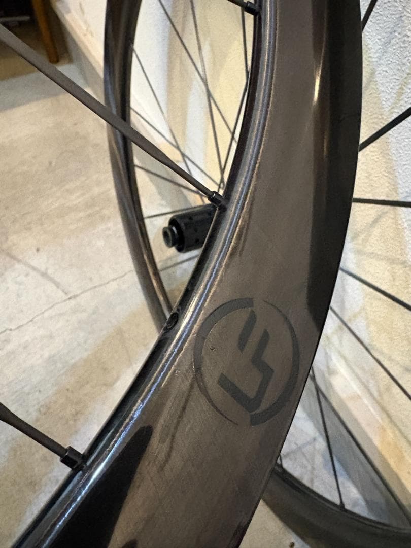 LightFast ウルトラライトカーボンホイールDB／シマノ仕様　美品