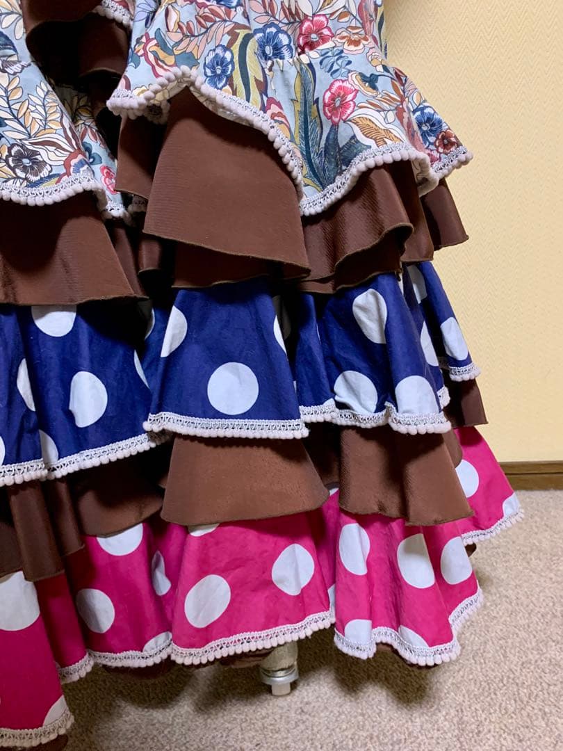 フラメンコ衣装　Mari Quita 上下➕ブラウス➕ウエストリボンの4点セット