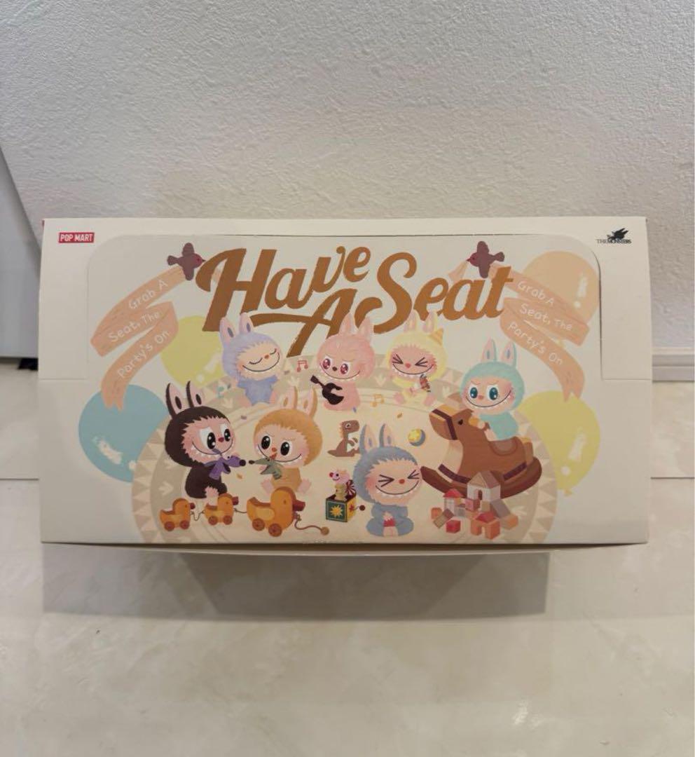 Have A Seat & Exciting Macaron LABUBU2点