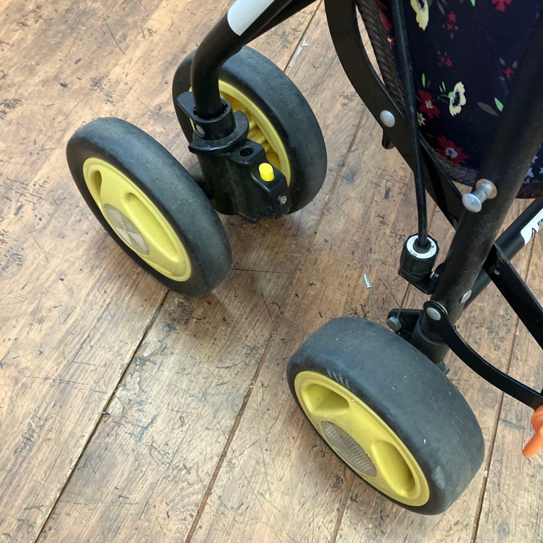 幸和 シルバーカー TacaoF 花柄 シルバーカー 座れる シニア 歩行補助