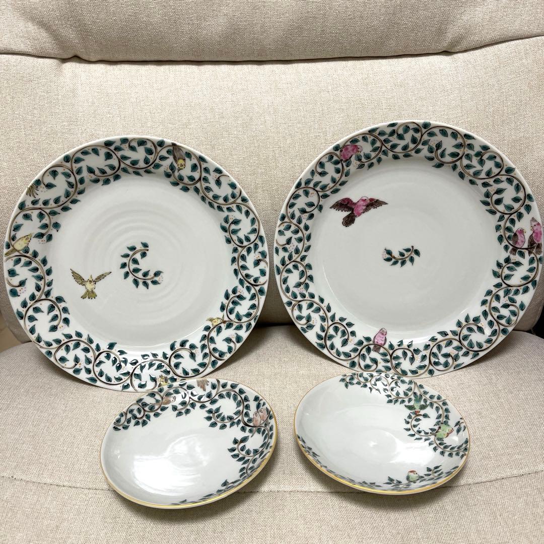 山浦早織　九谷焼　唐草 インコ　お皿　鳥柄　食器　手描き