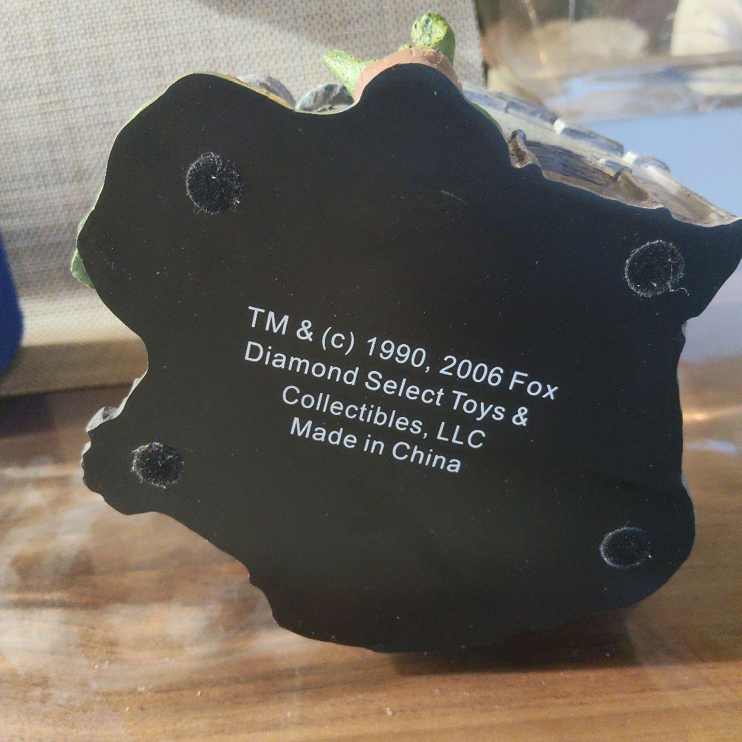 [良好品]ティムバートン監督 ジョニーデップ主演　 シザーハンズのスノーグローブ