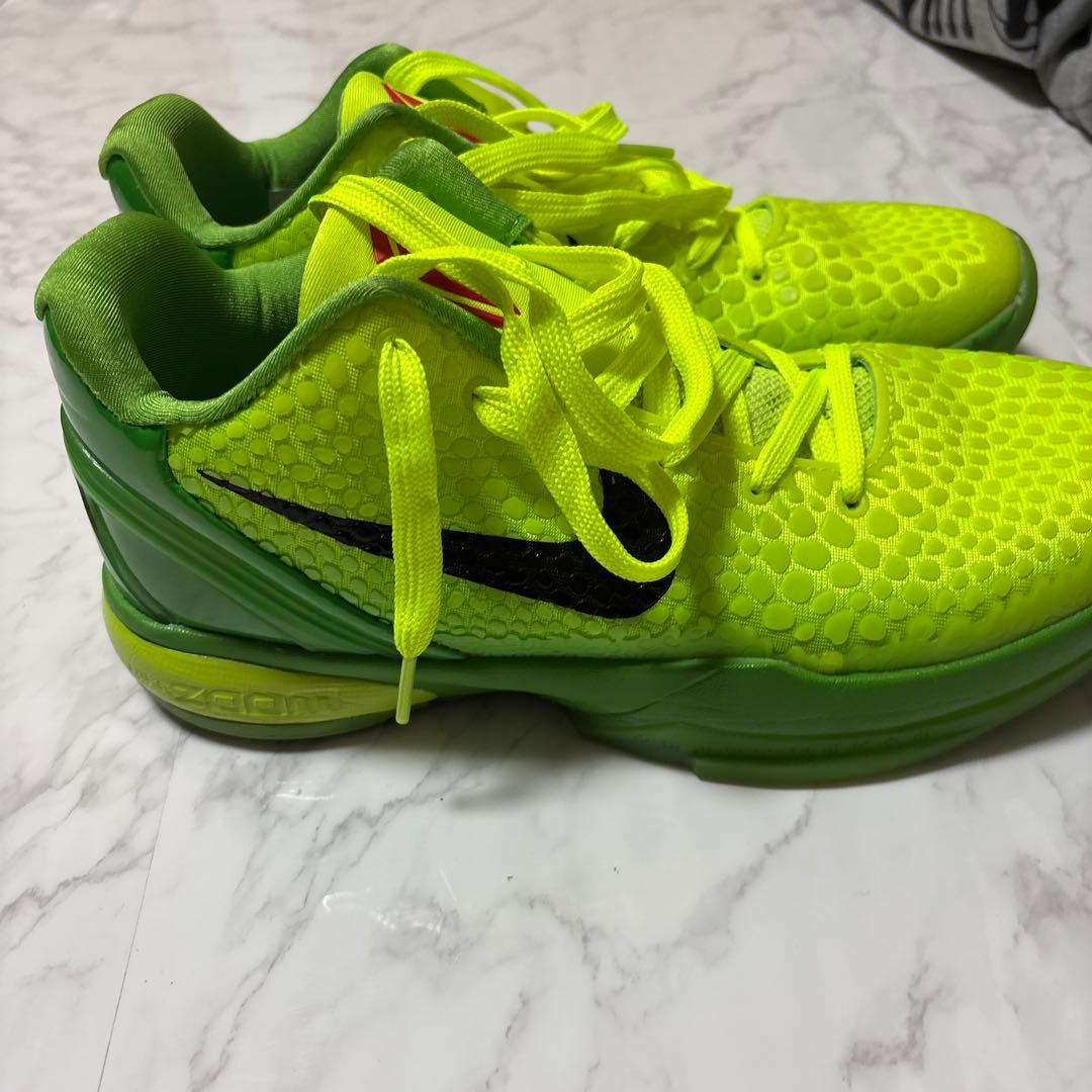 コービー・ブライアント バスケットシューズ 蛍光イエロー