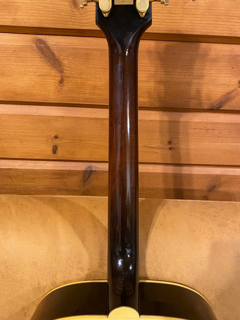 世界に36本だけのGIBSON J200 KOA MONTANA SPECIAL