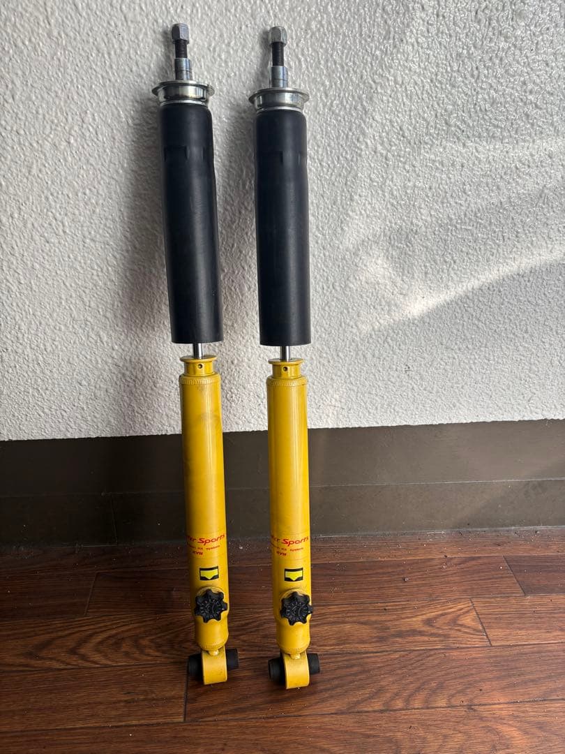 KYB 調整可能ショックアブソーバーカヤバローファースポーツ　ヴォクシー　ノア