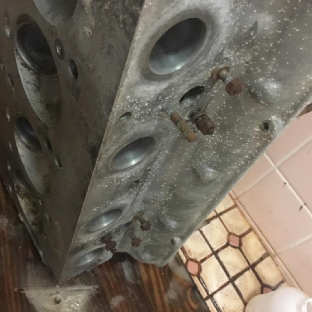 エンジンブロック アルミニウム合金