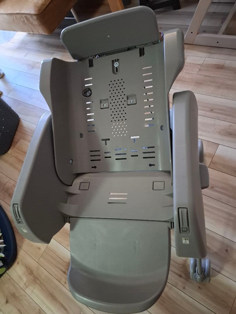 【送料込】Aprica ユラリズムスマートプレミアム　説明書付ハイローチェア