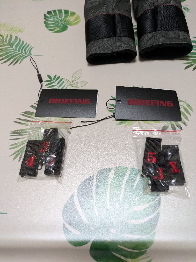 BRIEFING SUNDAY BAG VORTEX×1　同色ヘッドカバー×4