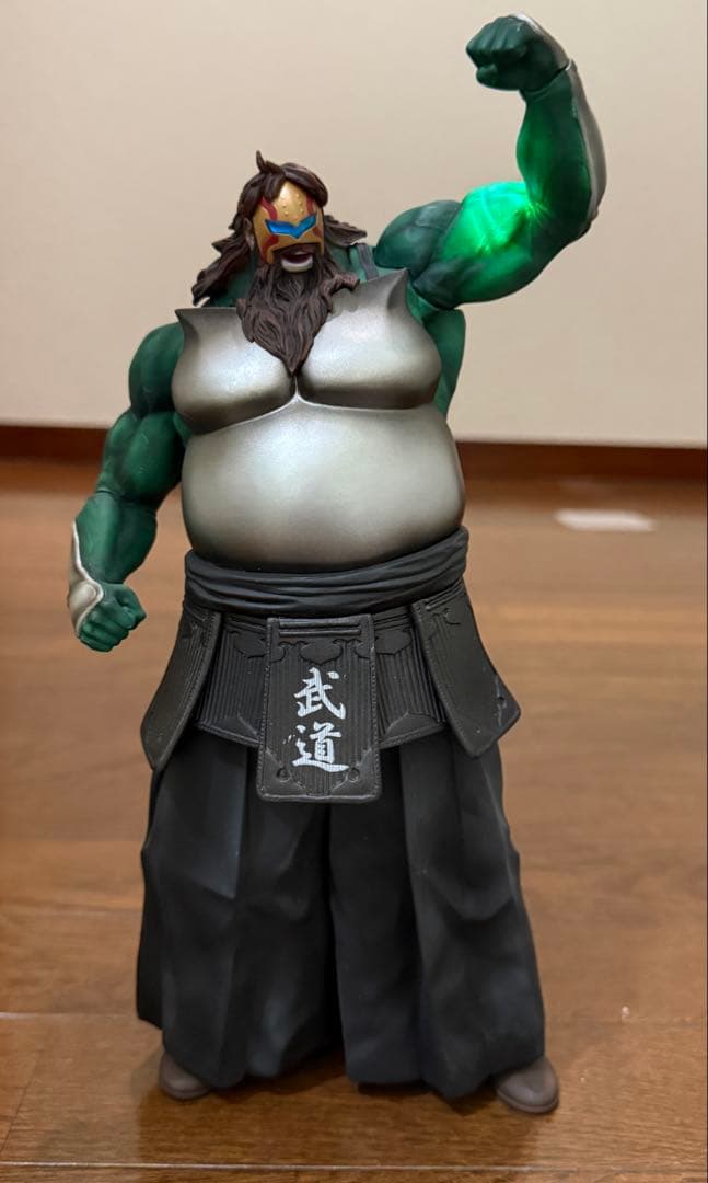 CCP ネプチューンキング　クロスボンバー　発光