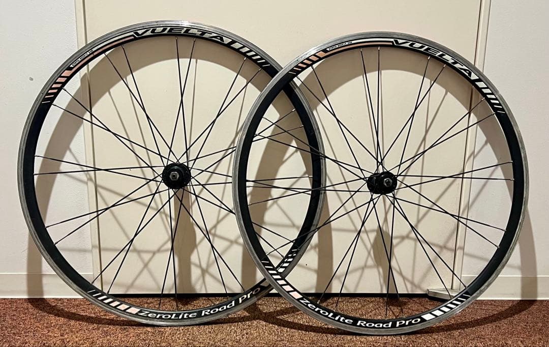 VUELTA 700C ホイール クリンチャー10速