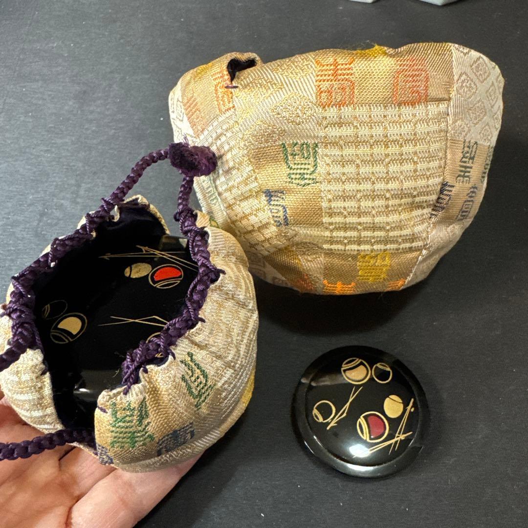 J05 送料無料　茶箱セット　塗り茶箱　茶碗　棗　香合　茶道具　茶筅 仕覆