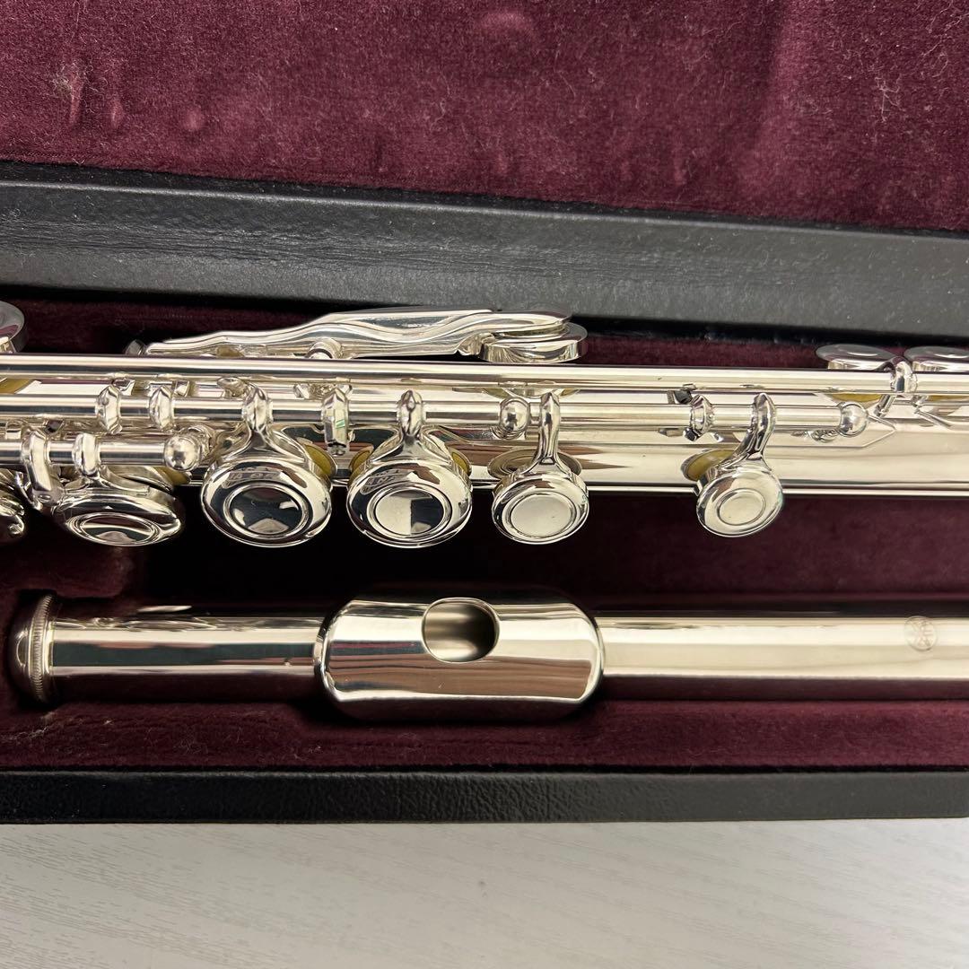 ヤマハフルート　YFL-211 Eメカ付き