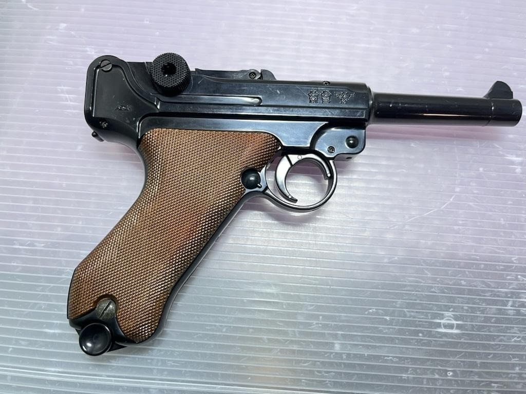 入手困難絶版品 東京マルイ 18歳以上エアーハンドガン LUGER ルガーP08