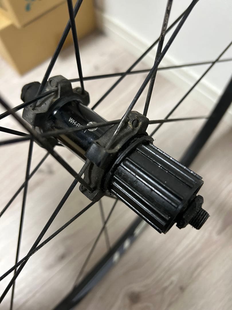 シマノ WH-RS11 700C リムブレーキ　ホイールセット