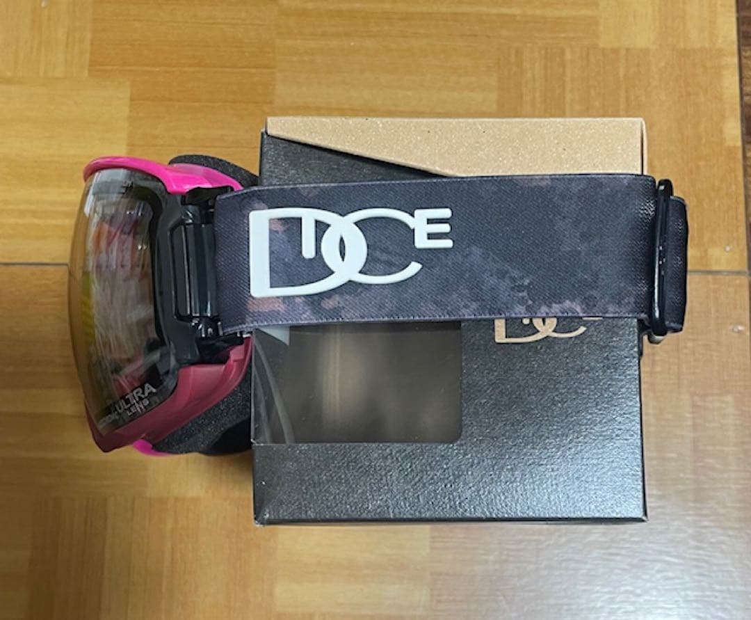 DICE新品BANKゴーグル 調光ウルトラマゼンタ人気モデル 29%OFFダイス