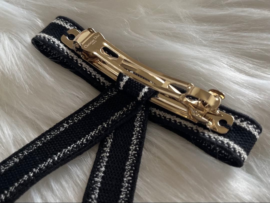 クリスチャンディオール Dior リボンバレッタ 黒 定価81,000円