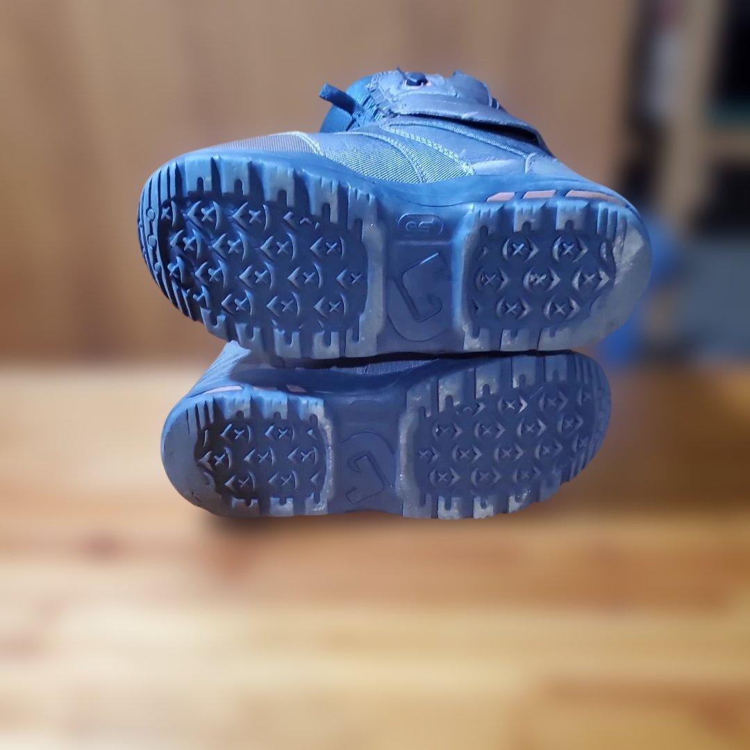 BURTON スノーボードブーツ！ 26097