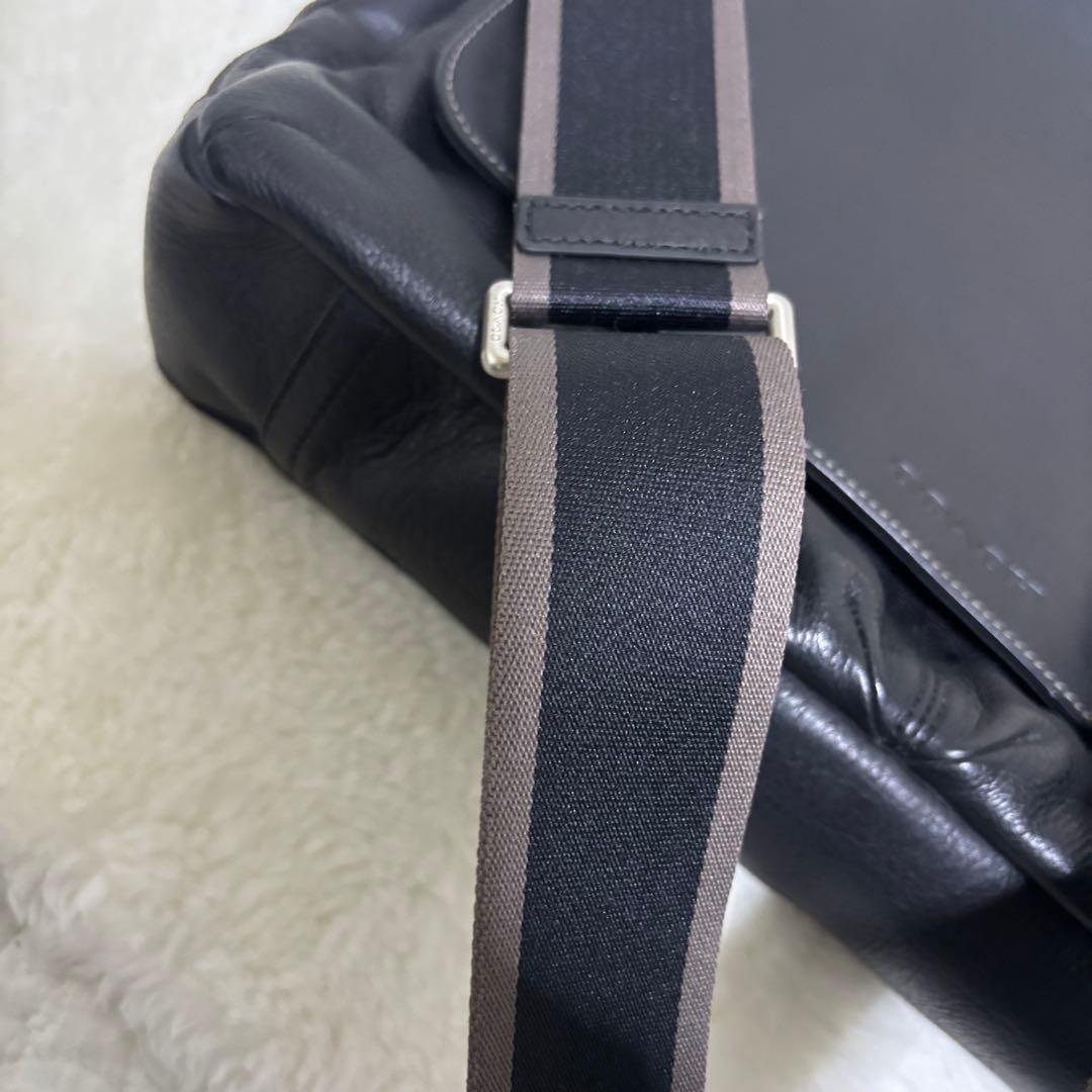 希少 コーチ ショルダーバッグ ヘリテージ ウェブレザー メッセンジャー シボ革