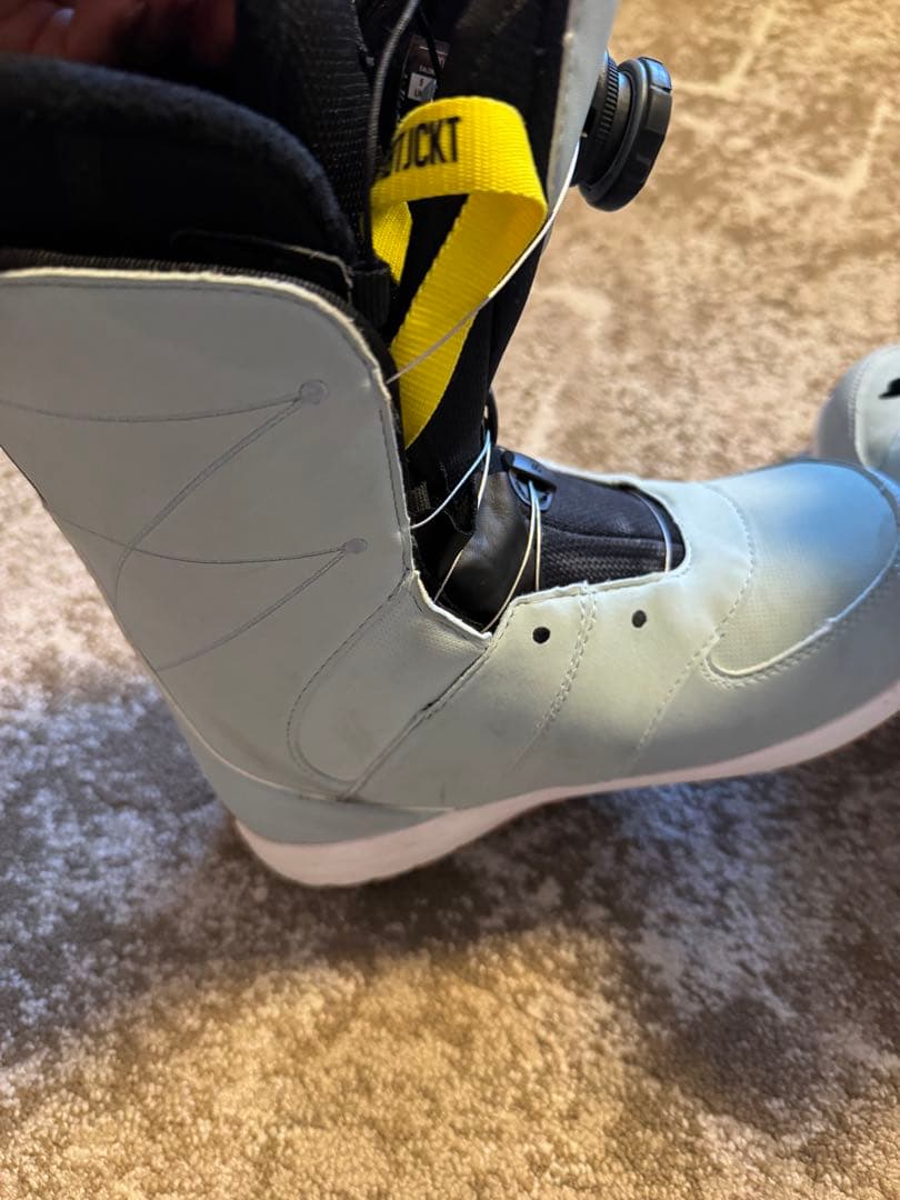 SALOMON スノーボードブーツ 女性用