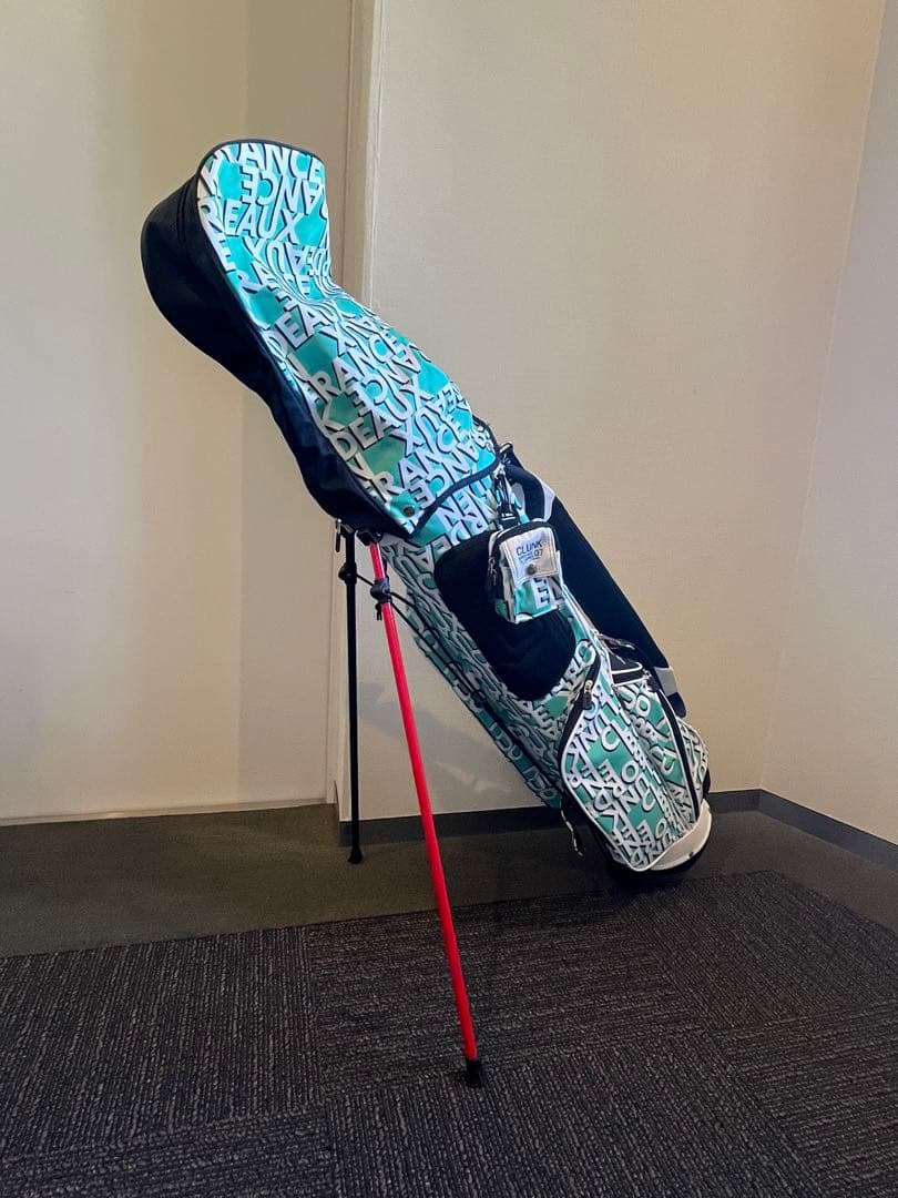 クランク　スタンド型キャディバッグ➕ボールポーチ(距離計入れ)➕フック付きタオル