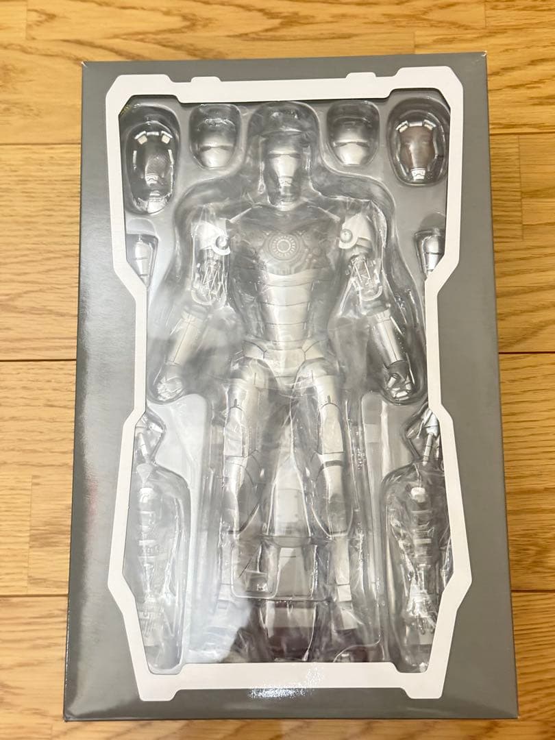 【美品】ホットトイズ　アイアンマン・マーク２ （アーマー・アンリーシュド版）