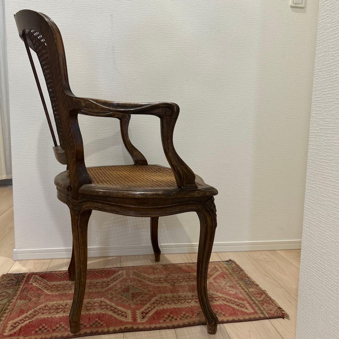 フランスアンティーク　クラシック木製ダイニングチェア