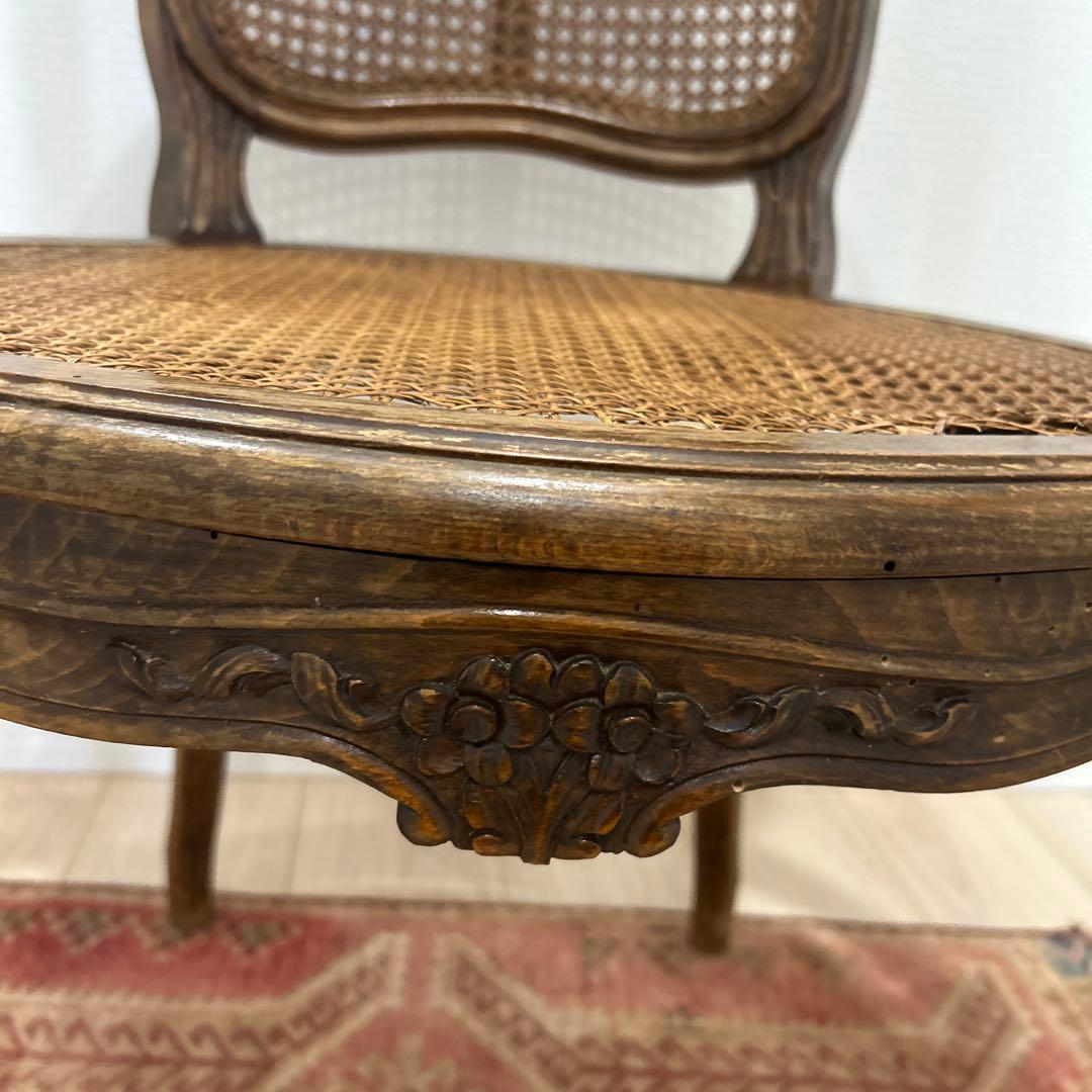 フランスアンティーク　クラシック木製ダイニングチェア