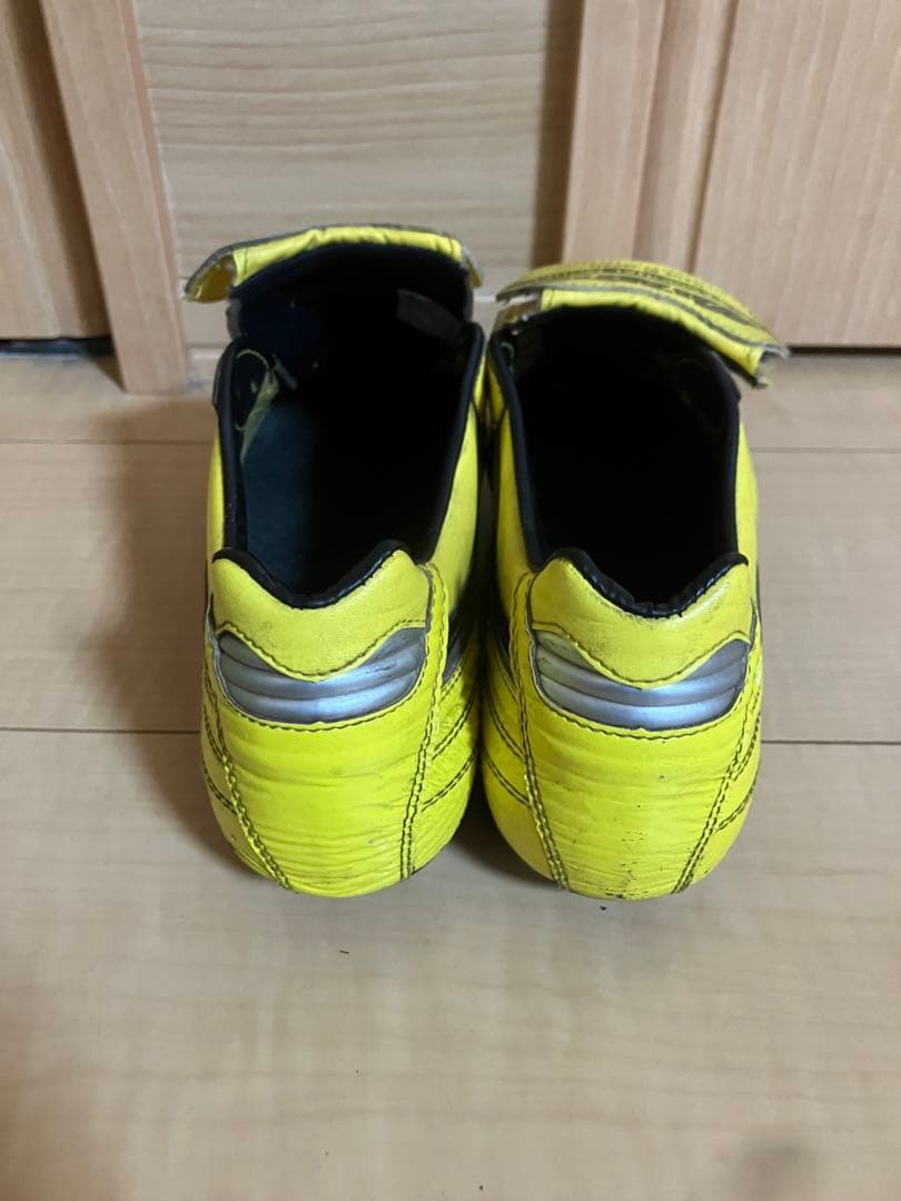 MIZUNO モレリア2 イエロー 30周年 24.0cm