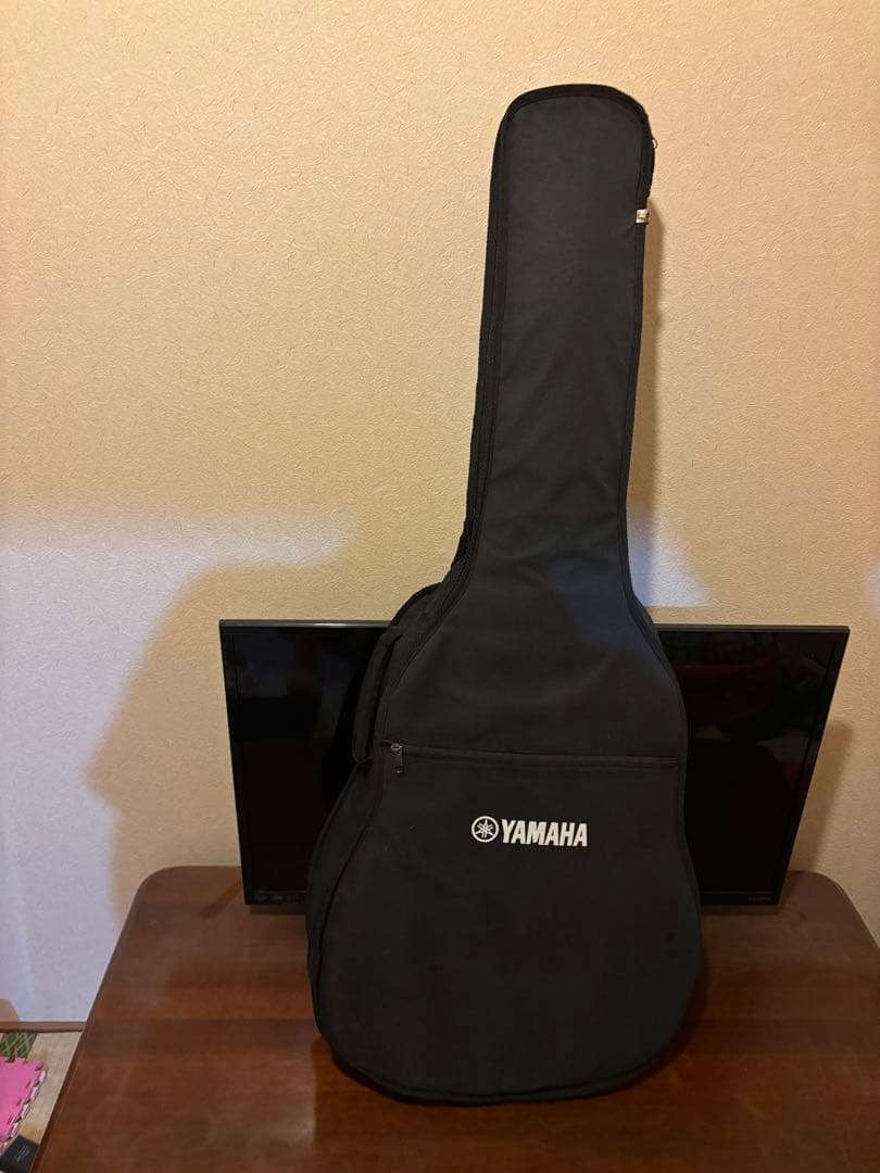 anna、YAMAHA FS820 アコースティックギター
