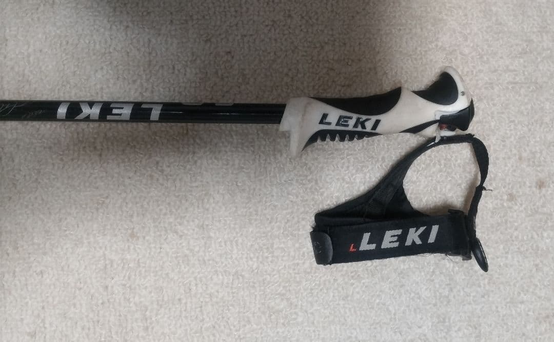 本日のみ値下げ VOLKL SW フォルクル スキー ・レキのストックつき